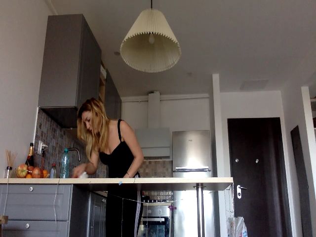 Live sex webcam photo for KickAz3 #271882310