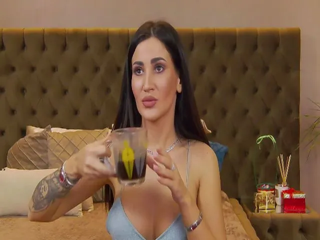 Live sex webcam photo for KimSkye #273966778