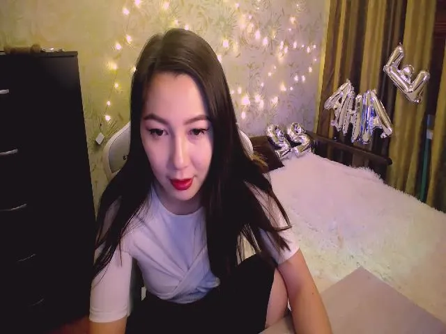 Live sex webcam photo for Kim_cute99 #272087821