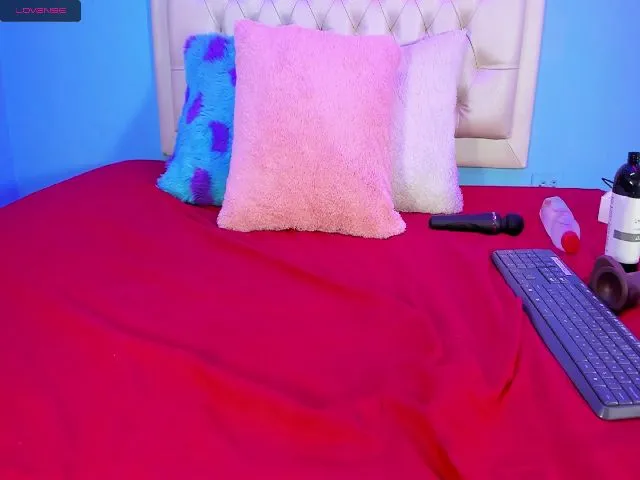 Live sex webcam photo for Kimberly_7 #272083209