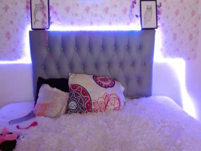 Live sex webcam photo for Kimjeniie #274182287