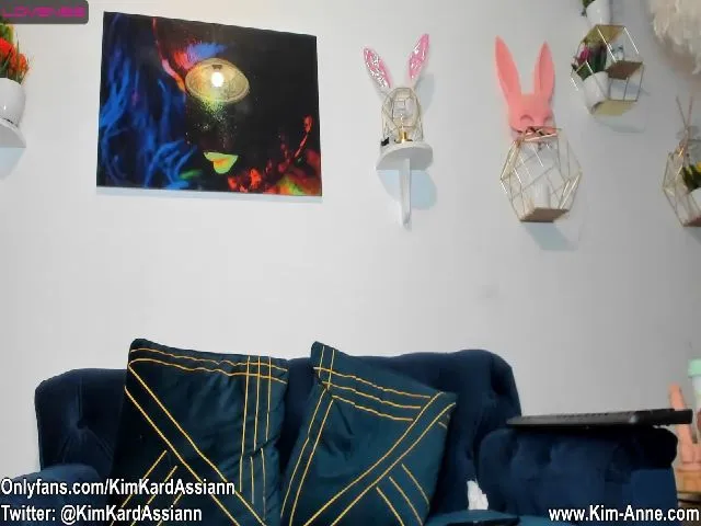 Live sex webcam photo for KimkardAssian #273942853