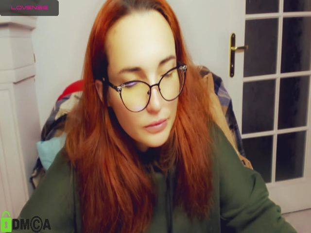 Live sex webcam photo for KimmAmbrell #271742200