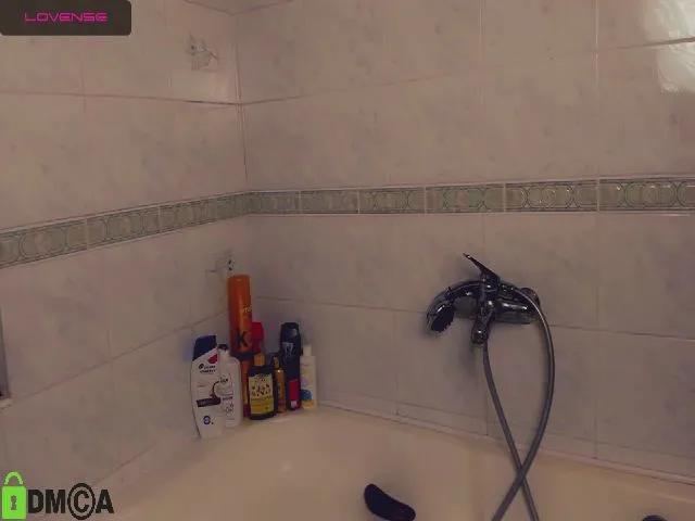 Live sex webcam photo for KimmAmbrell #271750239