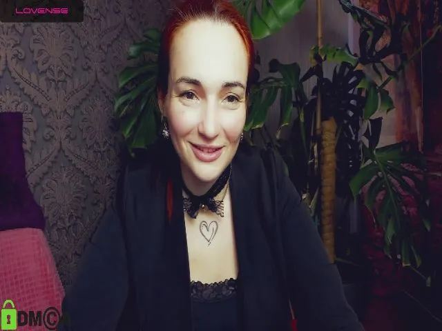 Live sex webcam photo for KimmAmbrell #272079216