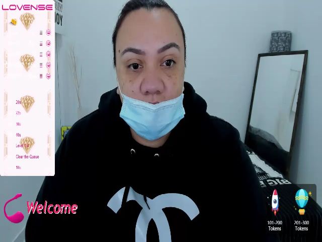 Live sex webcam photo for KimmyStone #272021033