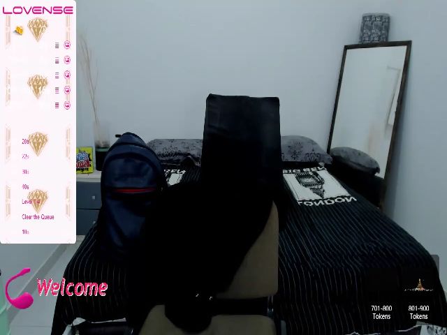 Live sex webcam photo for KimmyStone #272086616