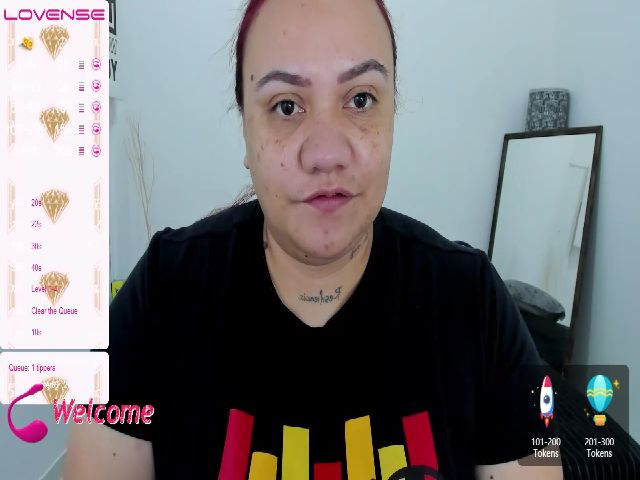 Live sex webcam photo for KimmyStone #272190240