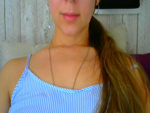 Live sex webcam photo for Kimmy_Jane #271991199