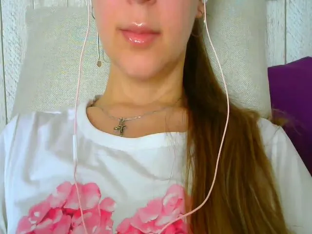 Live sex webcam photo for Kimmy_Jane #272975924