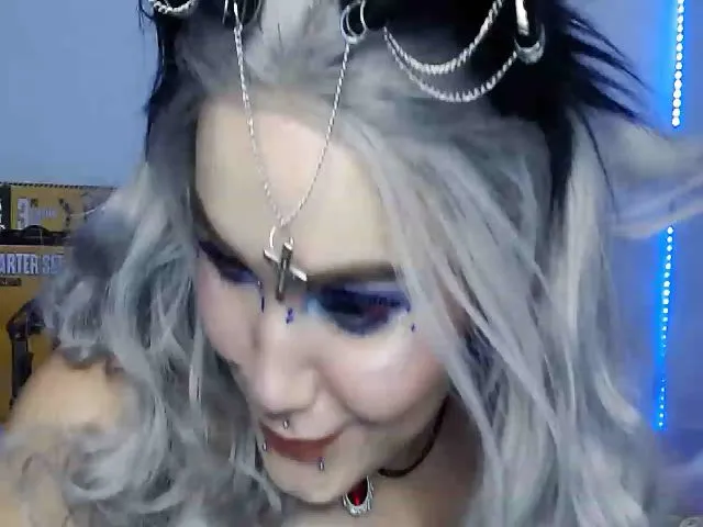 Live sex webcam photo for Kimmy_Vampire #272254739