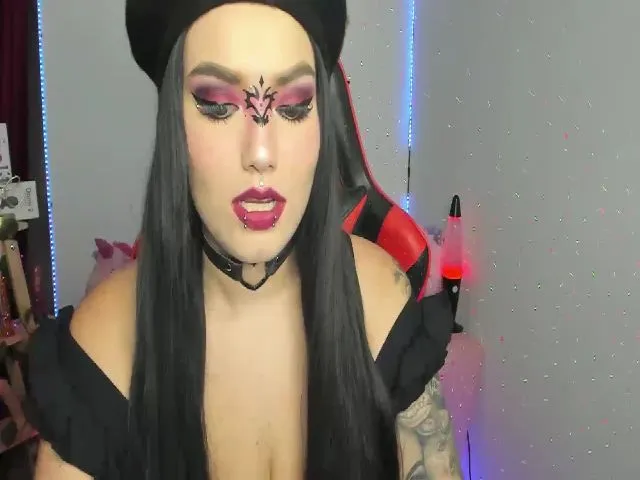 Live sex webcam photo for Kimmy_Vampire #272632325