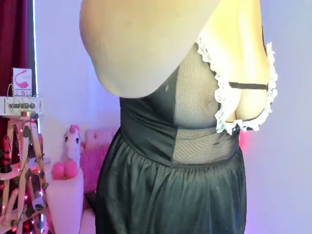 Live sex webcam photo for Kimmy_Vampire #272675238