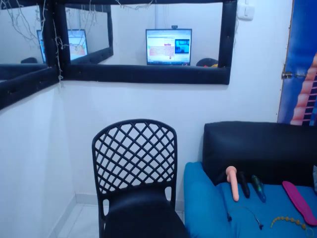 Live sex webcam photo for Kimpao1 #271819538