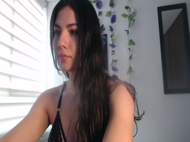 Live sex webcam photo for KinkyHaley #273154307