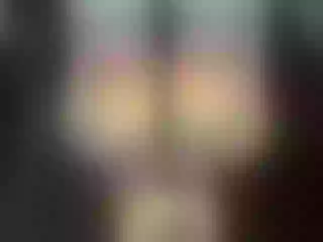 Live sex webcam photo for KinkyKortney #271953162