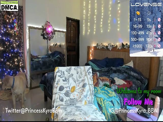 Live sex webcam photo for KinkyKyraBBW #271772529