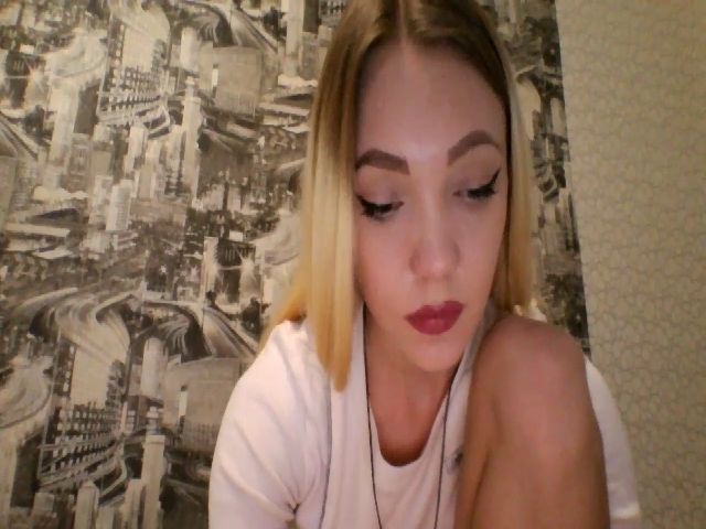 Live sex webcam photo for Kira_Stone #272267589