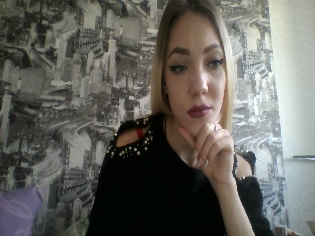 Live sex webcam photo for Kira_Stone #272294587