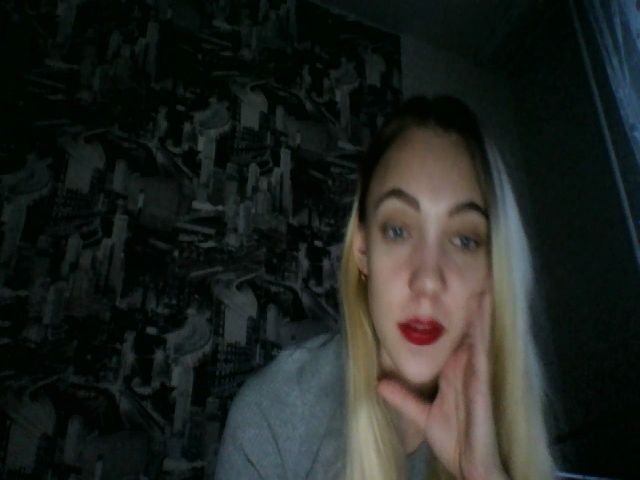 Live sex webcam photo for Kira_Stone #272307207