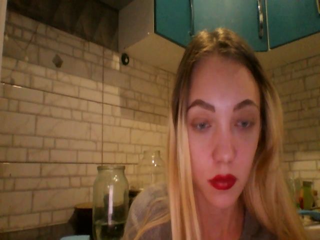 Live sex webcam photo for Kira_Stone #272307955