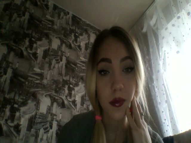 Live sex webcam photo for Kira_Stone #272343490