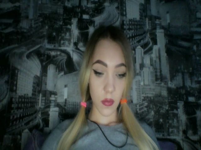 Live sex webcam photo for Kira_Stone #272344602