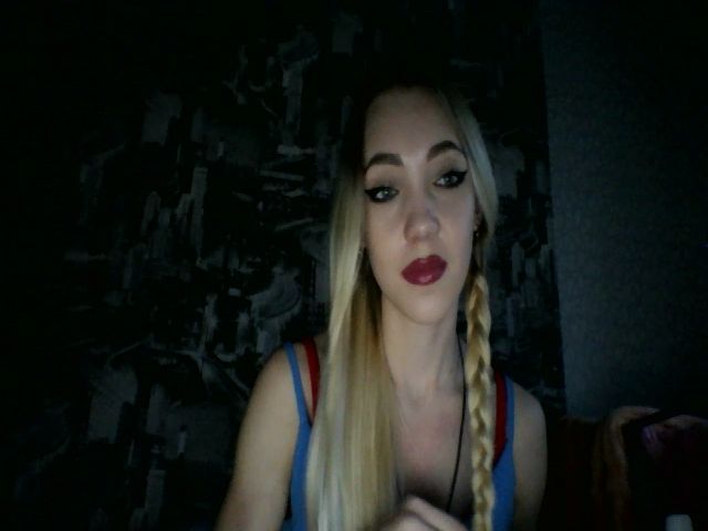 Live sex webcam photo for Kira_Stone #272358558