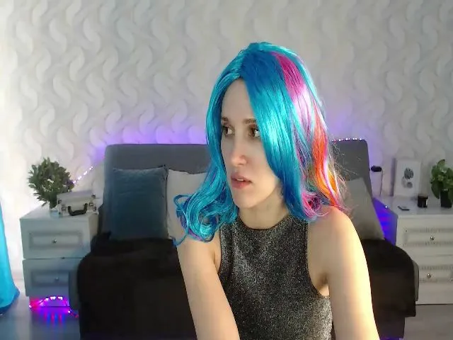 Live sex webcam photo for Kira_mia #271978863