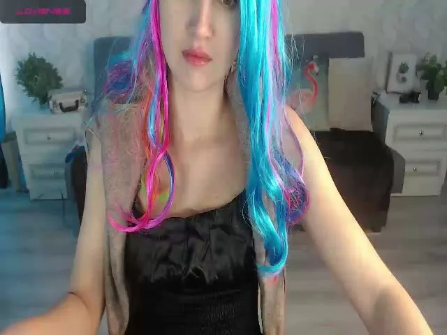 Live sex webcam photo for Kira_mia #272052973