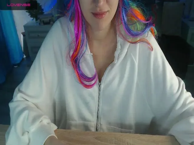 Live sex webcam photo for Kira_mia #272066215