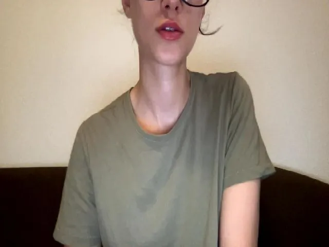 Live sex webcam photo for Kiss_22 #274433291