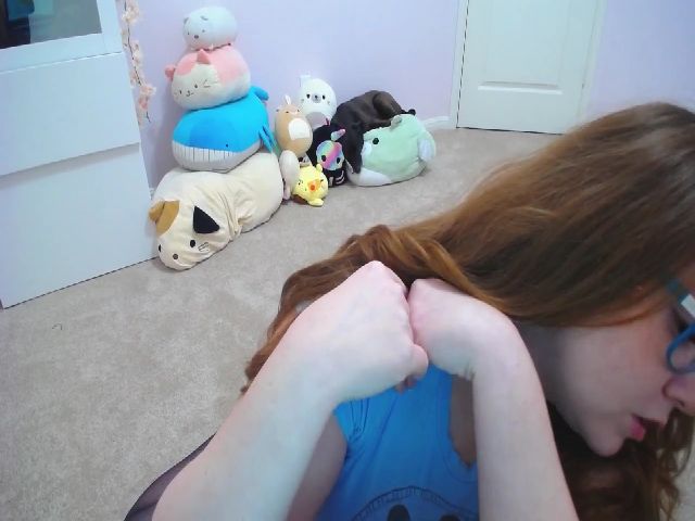 Live sex webcam photo for KittenGinger #271705993