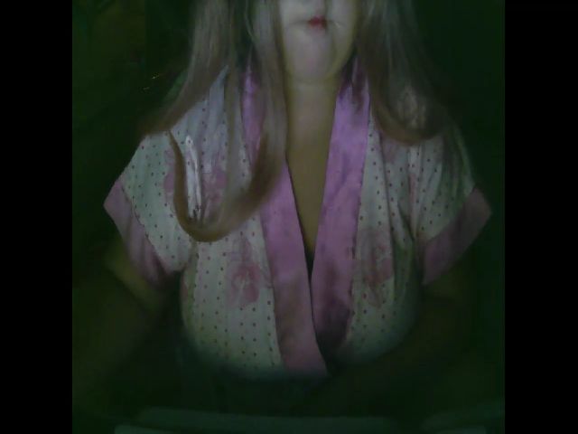 Live sex webcam photo for Kitty__bbw #272548221