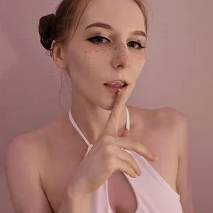 Live sex webcam photo for KristyGirl