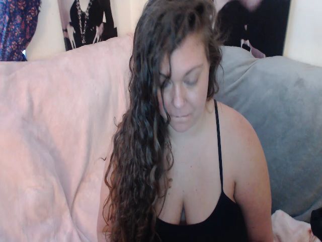 Live sex webcam photo for Kylie_Mcfly #271995222