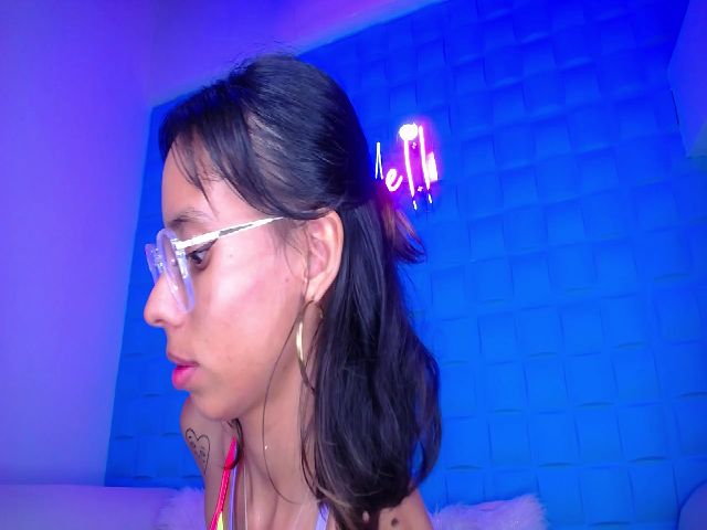 Live sex webcam photo for LITTLE_LOVE98 #273427821