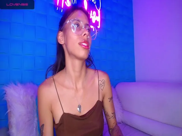 Live sex webcam photo for LITTLE_LOVE98 #273485437