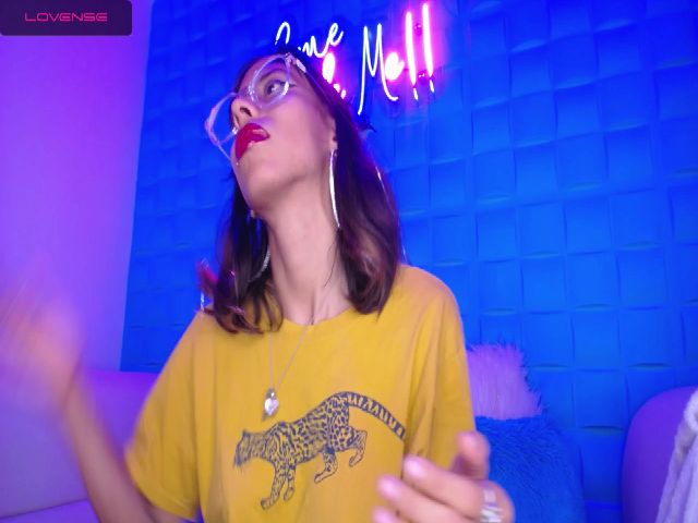 Live sex webcam photo for LITTLE_LOVE98 #273539091