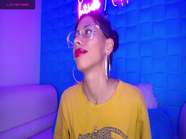 Live sex webcam photo for LITTLE_LOVE98 #273539837