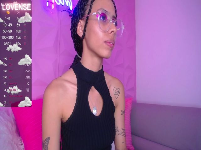 Live sex webcam photo for LITTLE_LOVE98 #274081486