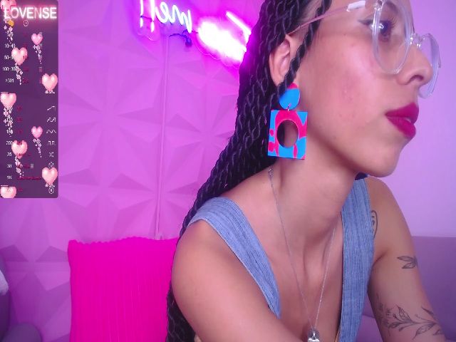 Live sex webcam photo for LITTLE_LOVE98 #274108834