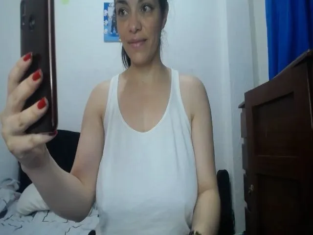 Live sex webcam photo for LUCCI_LOVE #272894836