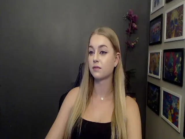 Live sex webcam photo for LUSTerica #272080656