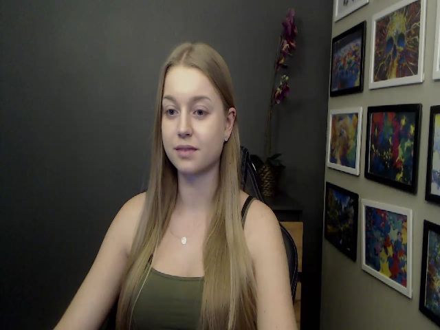 Live sex webcam photo for LUSTerica #272540416