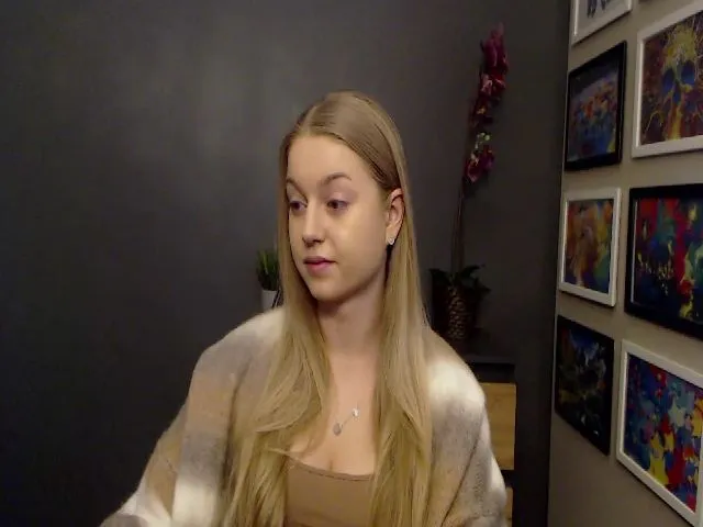 Live sex webcam photo for LUSTerica #272799639