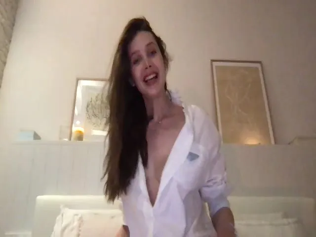 Live sex webcam photo for LaLune #273515137