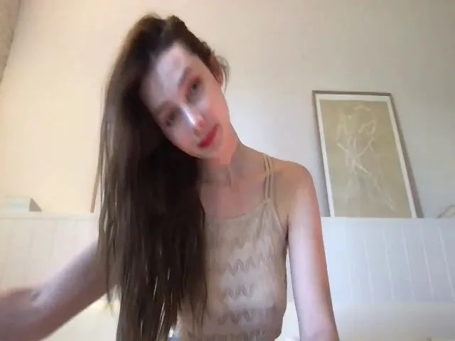 Live sex webcam photo for LaLune #273572466