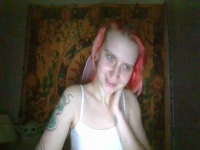 Live sex webcam photo for LaazyDragon #272845352