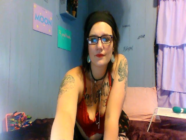 Live sex webcam photo for LaceyPagexxo #272130907